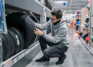 How to Use Tire Treadwear Ratings for Buying New Tires
